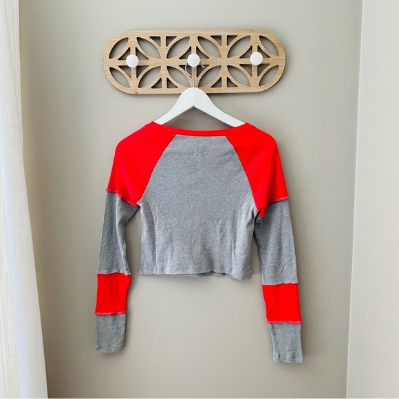 BDG by Urban Outfitters Long Sleeve Crop Top Gray/Red Sz Small - Picture 7 of 8